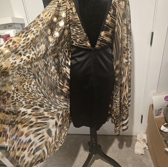 UNBELIEVABLY gorgeous midi dress - Picture 6 of 6